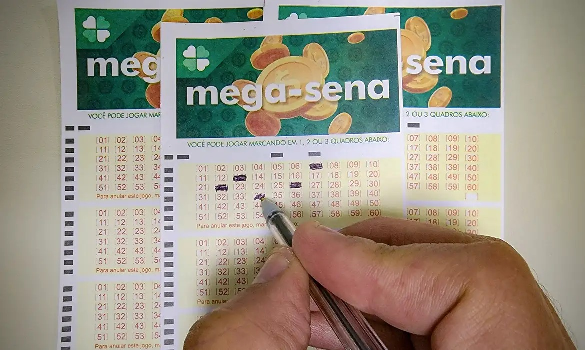 Mega-Sena: Confira as dezenas sorteadas do prêmio de R$16 milhões